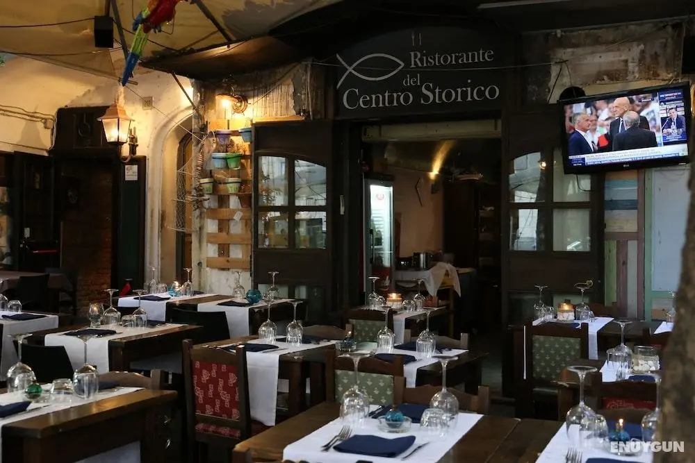 Bed&Breakfast Salerno Centro storico - Yerinde Yemek