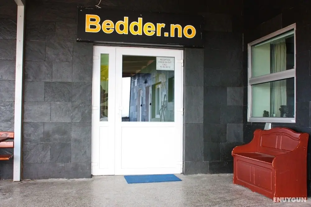 Bedder at Oslo Airport - Öne Çıkan Resim