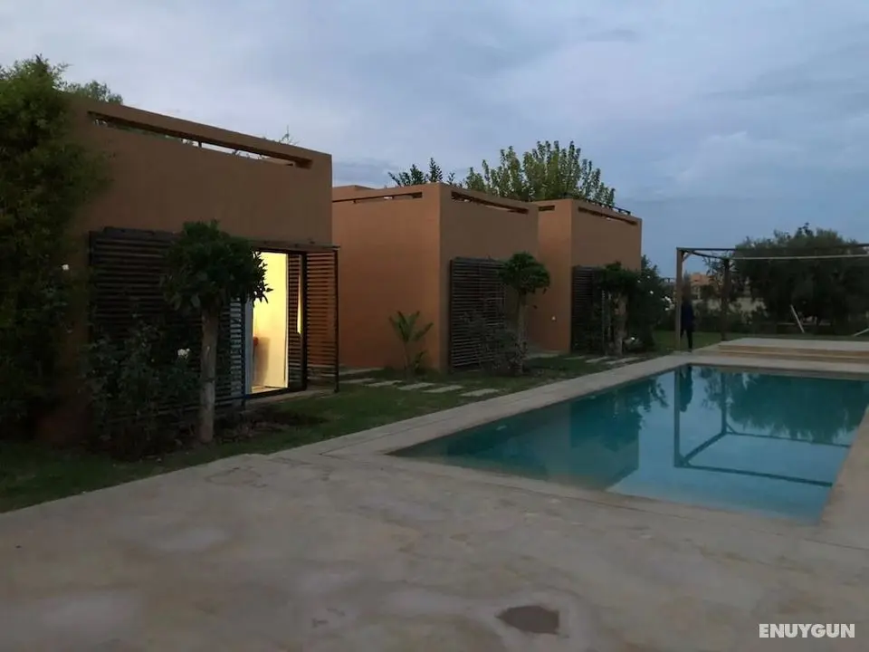 Belle Villa Front Golf - Öne Çıkan Resim