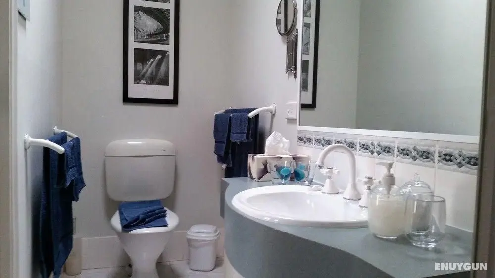 Bellevue Bed & Breakfast - Genel