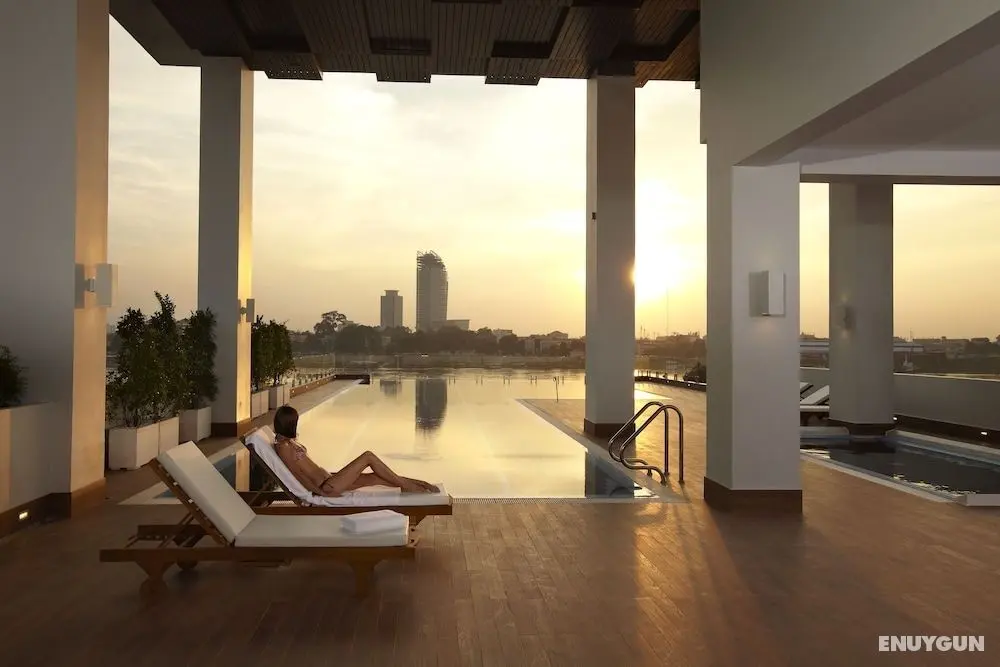 Bellevue Serviced Apartments - Havuz