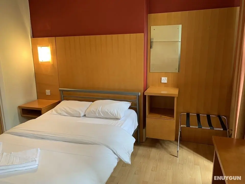 Berkeley Court Hotel - Öne Çıkan Resim