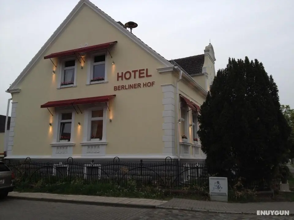 Hotel Berliner Hof Dallgow - Dış Mekan