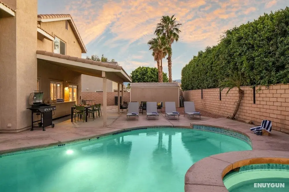 Bermuda by Avantstay Gorgeous Indio Oasis w/ Pool, Hot Tub & Fire Pit! - Öne Çıkan Resim
