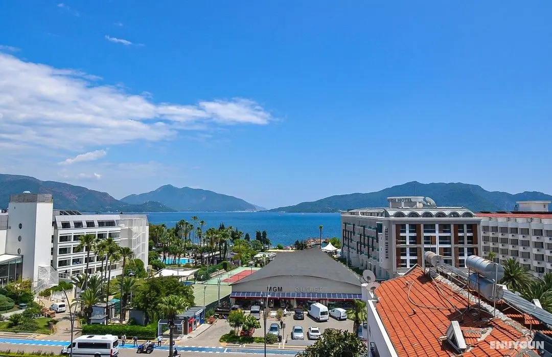 Berry Bella Hotel - Genel