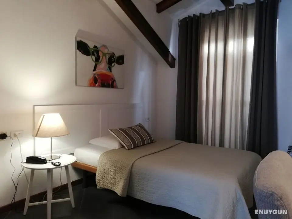 Bert Hotel - Öne Çıkan Resim