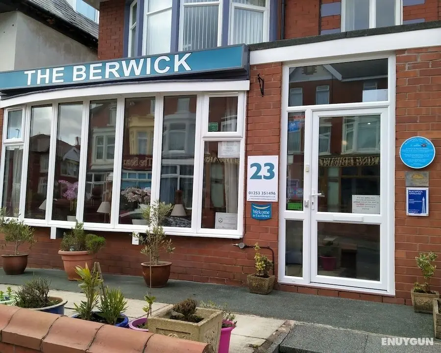 The Berwick - Over 40's Only - Öne Çıkan Resim