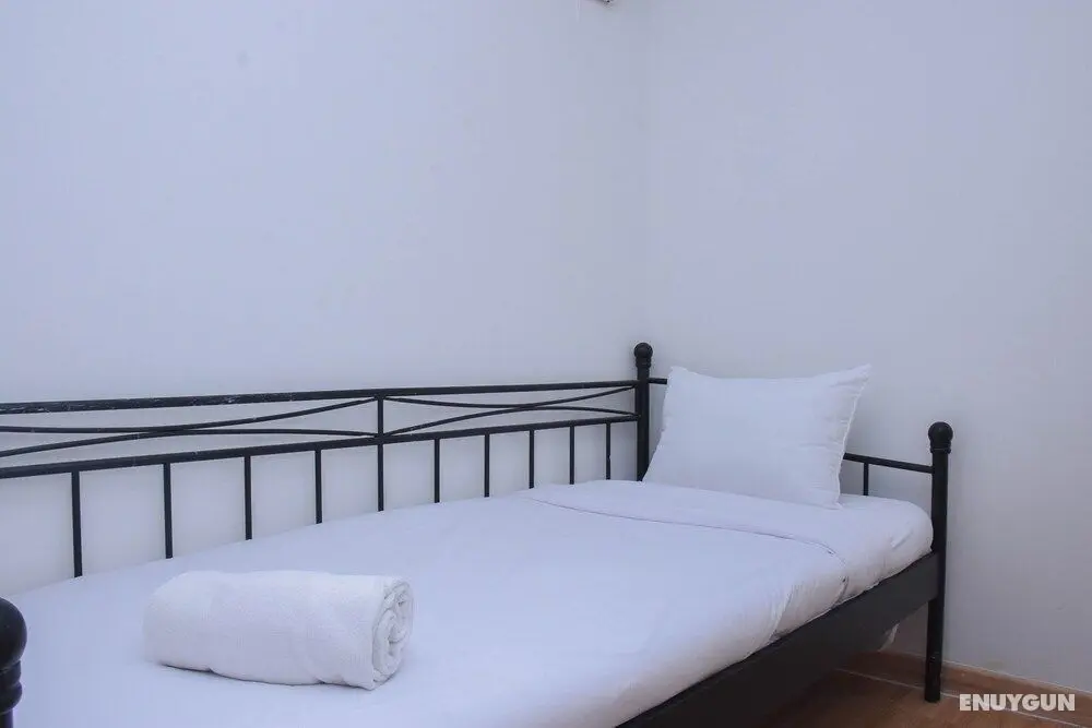 Best Deal And Cozy 2Br At Bassura City Apartment - Oda