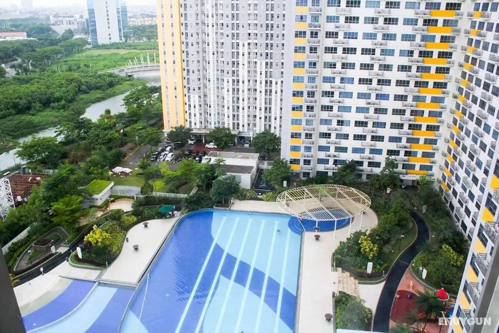 Best Deal Studio The Springlake Summarecon Apartment Near Mall - Konum Öne Çıkanlar