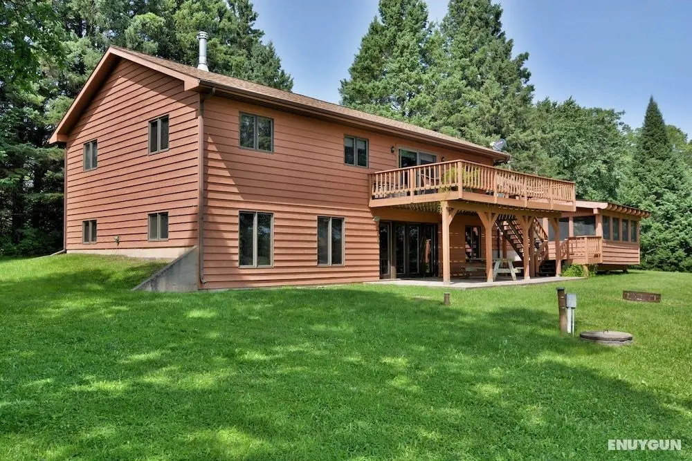 Best Home on Lake Namakagon - Öne Çıkan Resim
