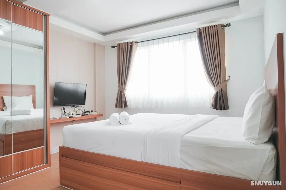 Best Homey Elegant Studio Room at Amethyst Apartment - Oda