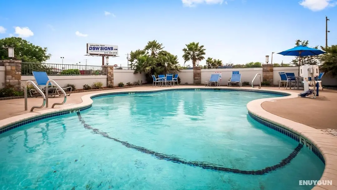 Best Western George West Executive Inn - Havuz