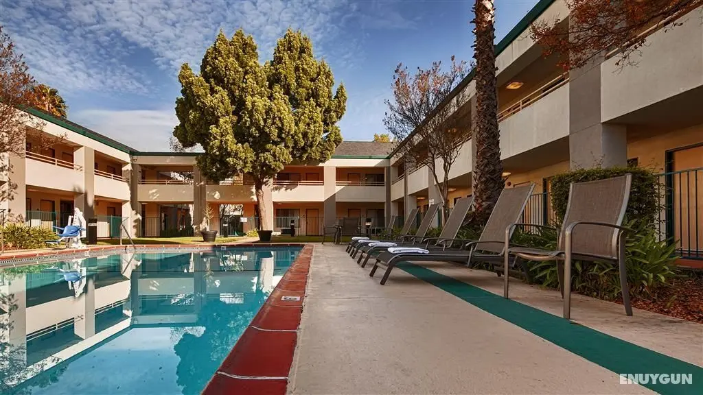 Best Western Heritage Inn - Havuz