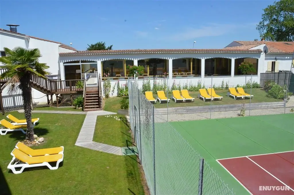Best Western Hotel Les Cleunes - Genel