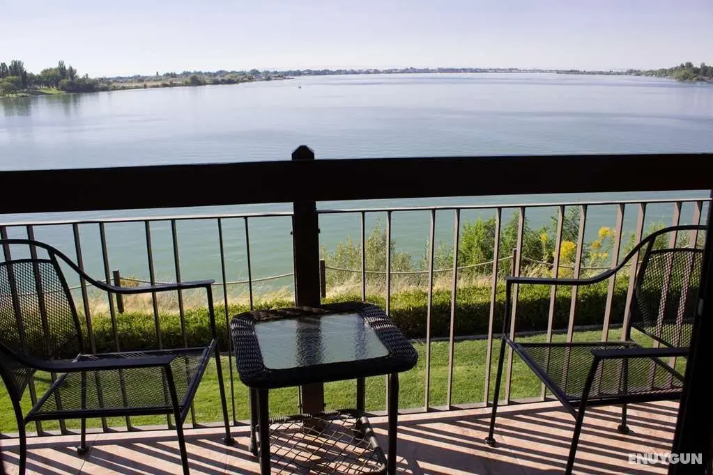 Best Western Plus Lake Front Hotel - Oda
