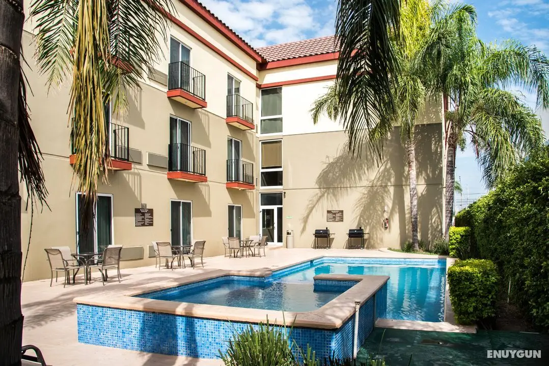 Best Western Plus Monterrey Aeropuerto - Havuz