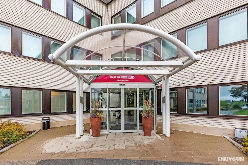 Best Western Plus Park Airport Hotel - Dış Mekan