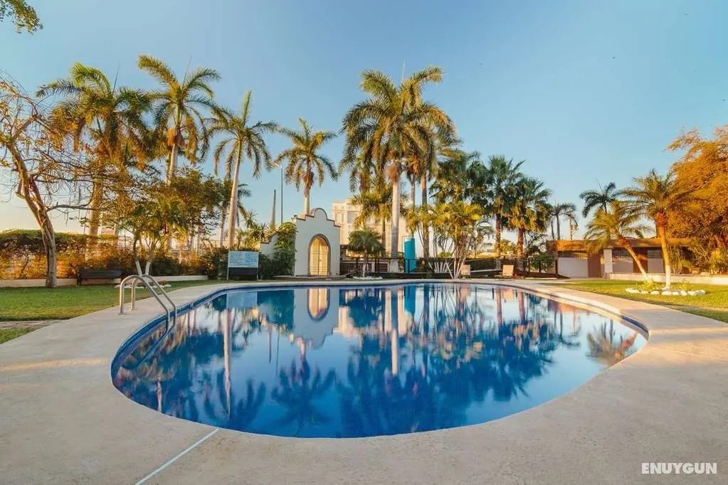 Best Western Hotel San Jorge - Havuz