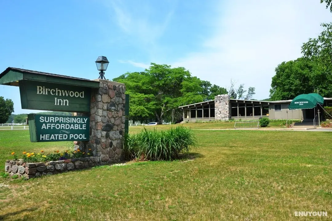 Birchwood Inn - Genel
