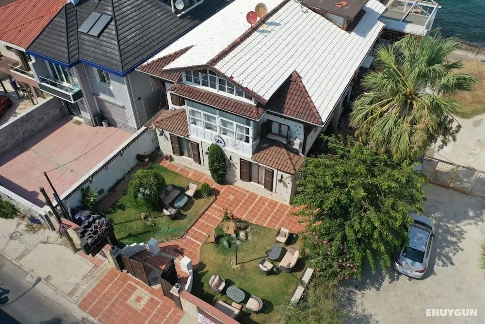 Black Lotus İzmir - Öne Çıkan Resim