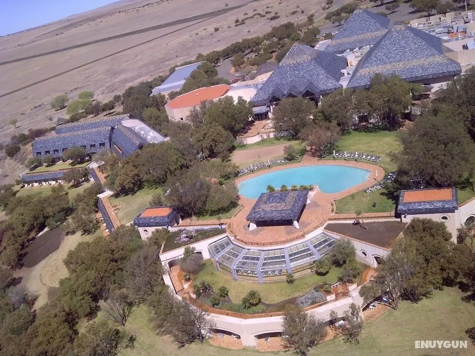 Black Mountain Leisure & Conference Hotel - Öne Çıkan Resim