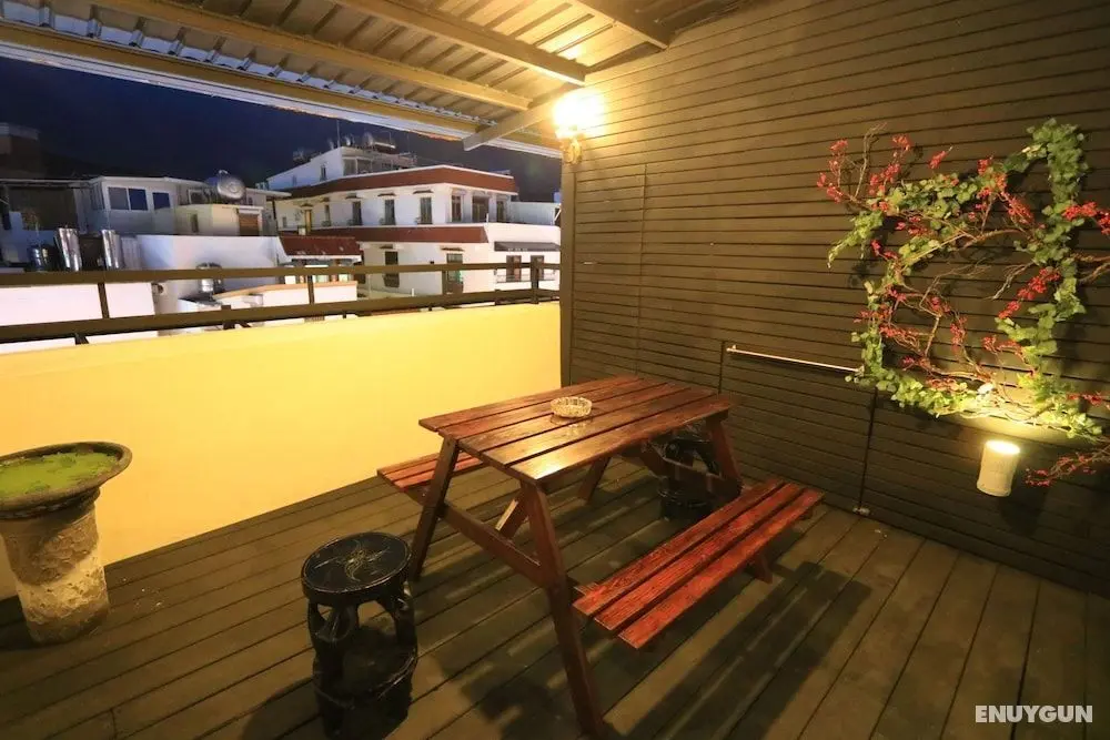 Black and White Inn - Oda Manzaraları