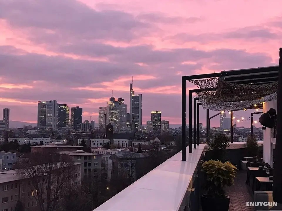 The Blasky Frankfurt - Dış Mekanlar
