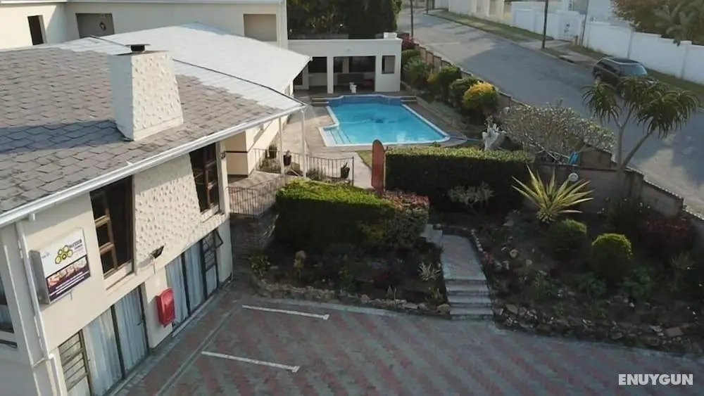 Blessed Corner Guest House - Havuz