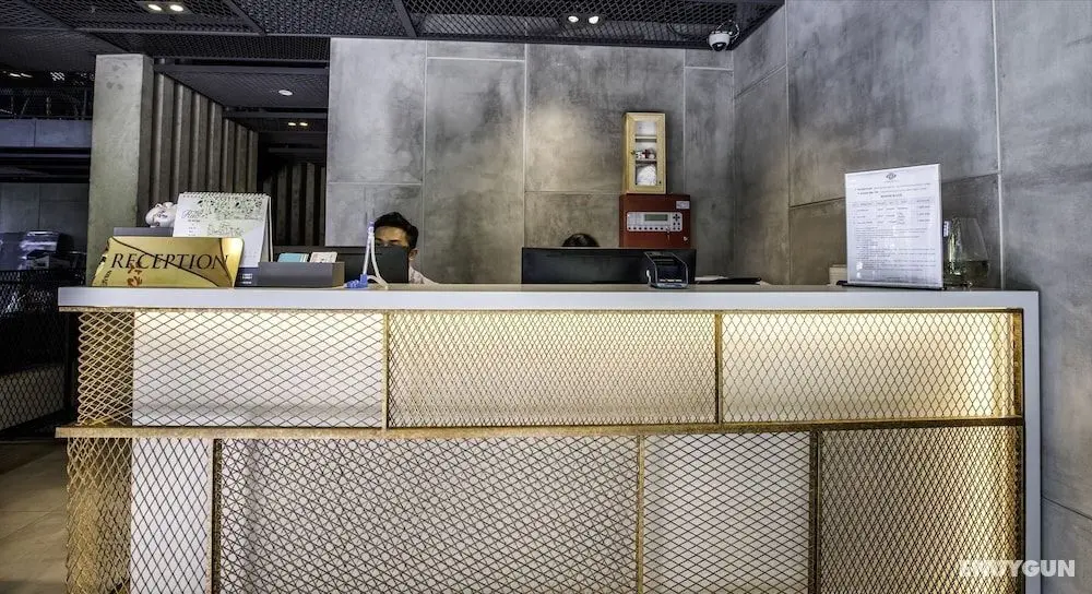 Blessed Hotel - Lobi