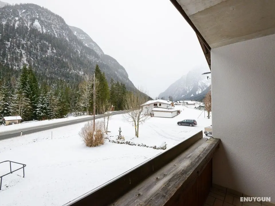 Blissful Apartment in Leutasch With Garden - Oda Düzeni