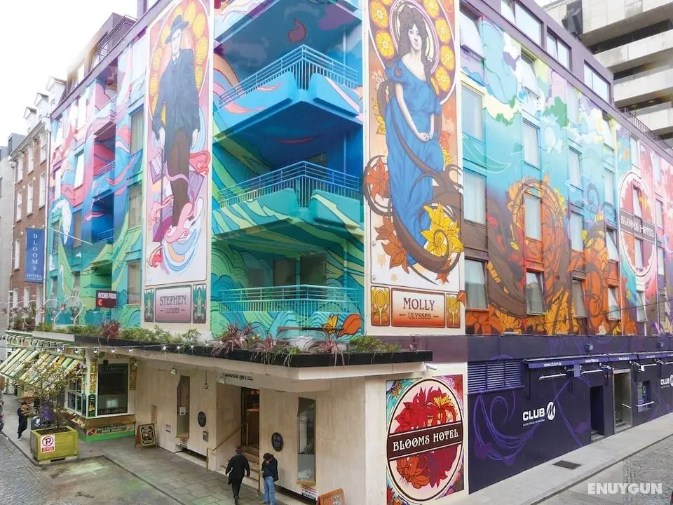 Blooms Hotel - Öne Çıkan Resim