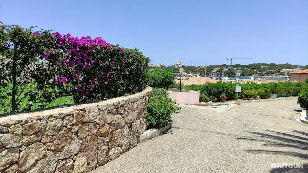 Blue Bay Apartment Baja Sardinia - Dış Mekan