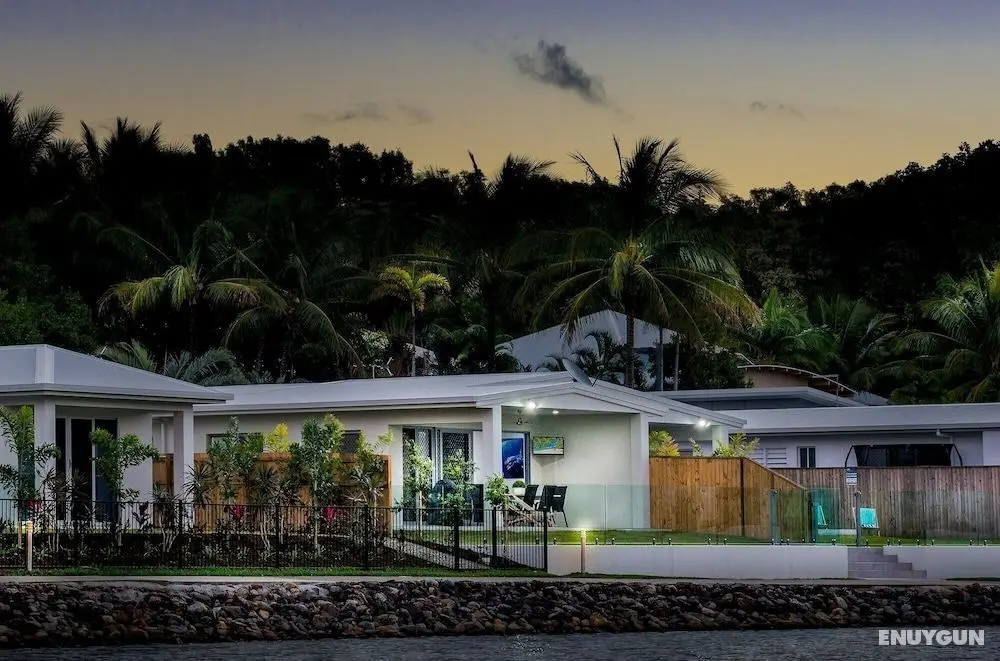 Blue Lagoon Villa B in Trinity Beach - Oda