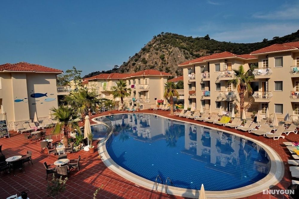 The Blue Lagoon Deluxe Hotel