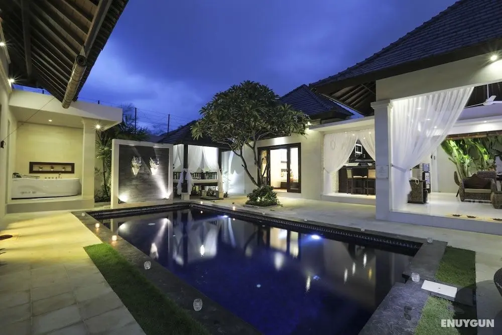 Blue Marlin Legian Villa - Öne Çıkan Resim