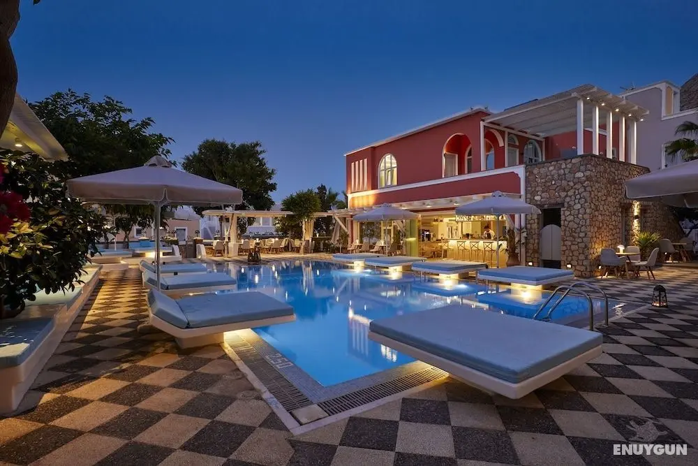 Blue Sea Hotel - Öne Çıkan Resim