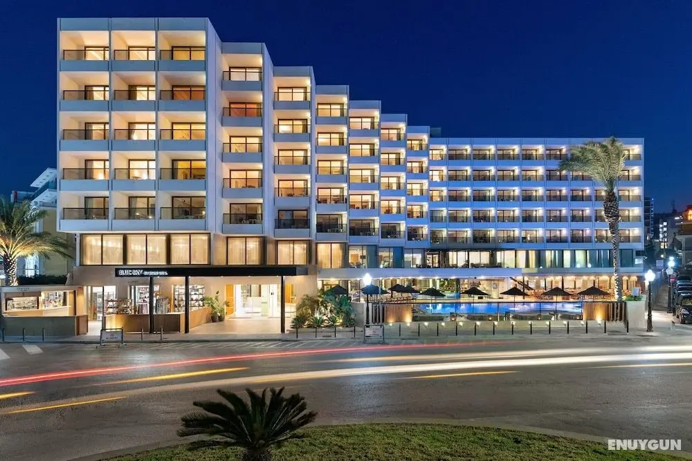 Blue Sky city beach hotel - Öne Çıkan Resim