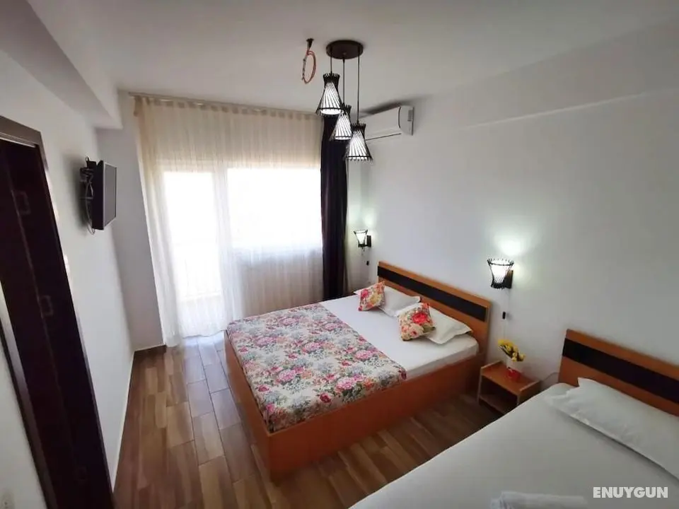 Blue Sky Hotel - Öne Çıkan Resim