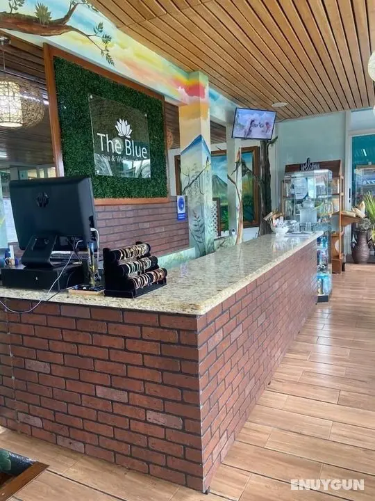 The Blue Suites & Spa - Lobi