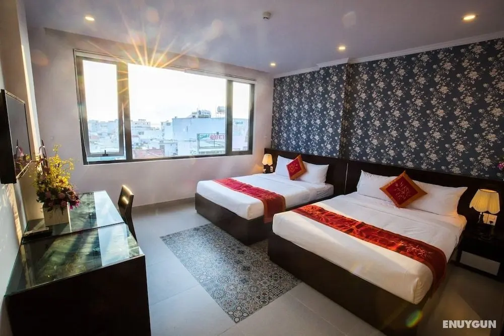 Blue Summer Hotel - Öne Çıkan Resim
