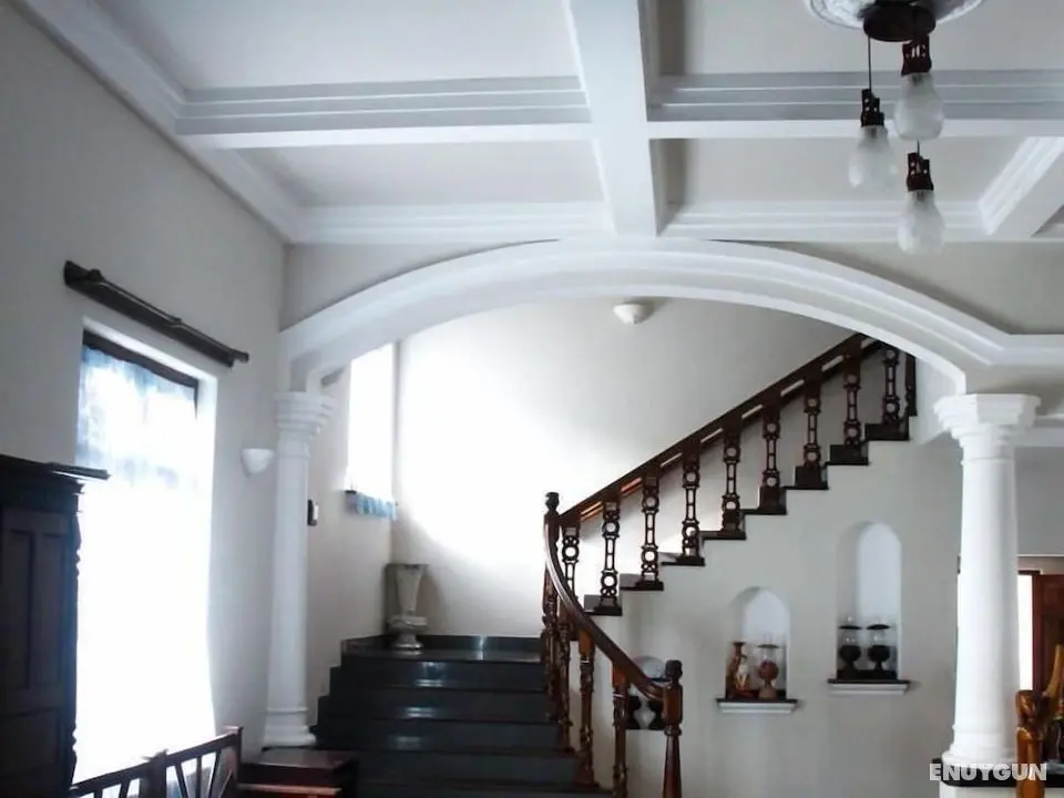 Blue Swan inn - Öne Çıkan Resim