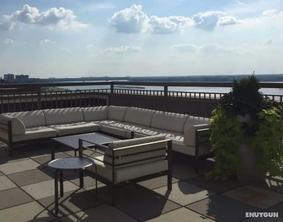 Bluebird Suites near AutoZone Park - Dış Mekan