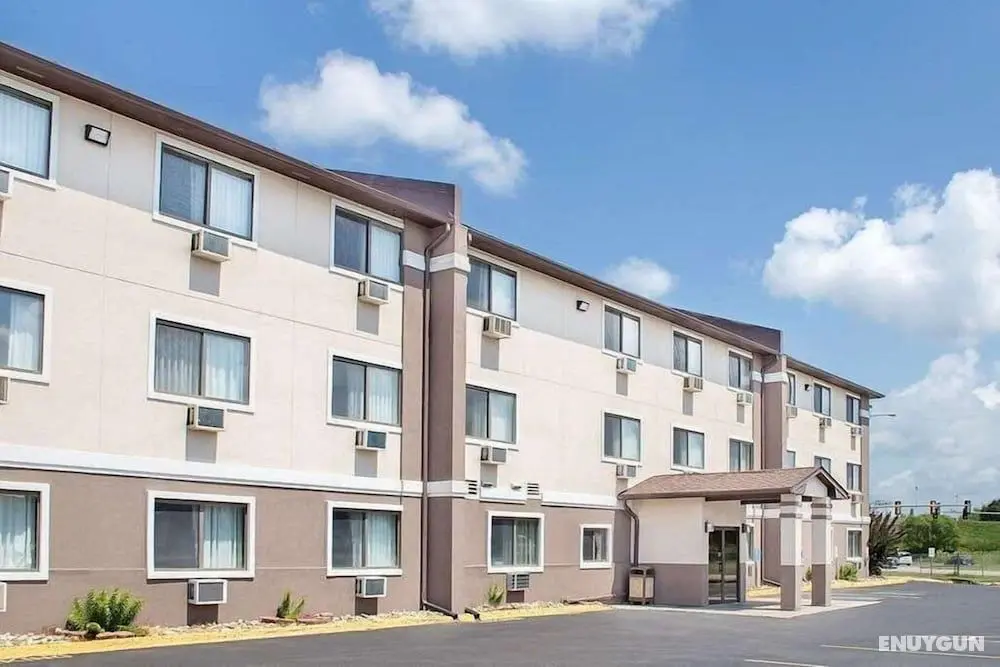 Boarders Inn & Suites by Cobblestone Hotels - Waterloo/Cedar Falls - Öne Çıkan Resim