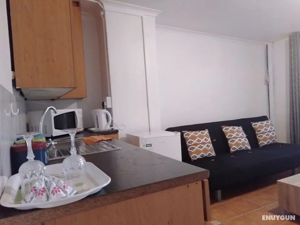 Booked Easy Guest House CT Airport - Öne Çıkan Resim