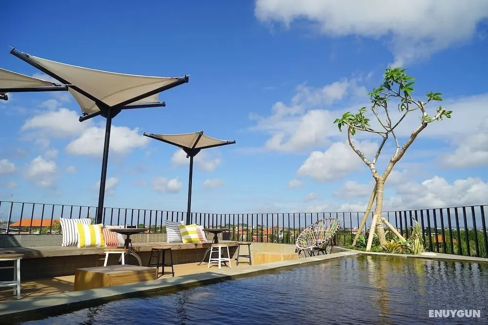 Borough Capsule Hostel Bali - Öne Çıkan Resim