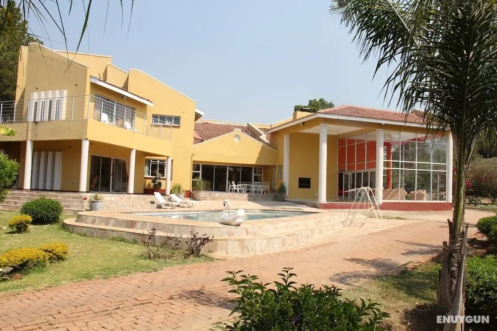 Borrowdale Ground Floor with Poolview - Dış Mekan