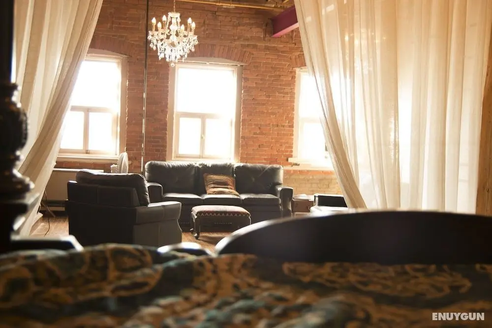 The Botticelli Club - Classic - Öne Çıkan Resim