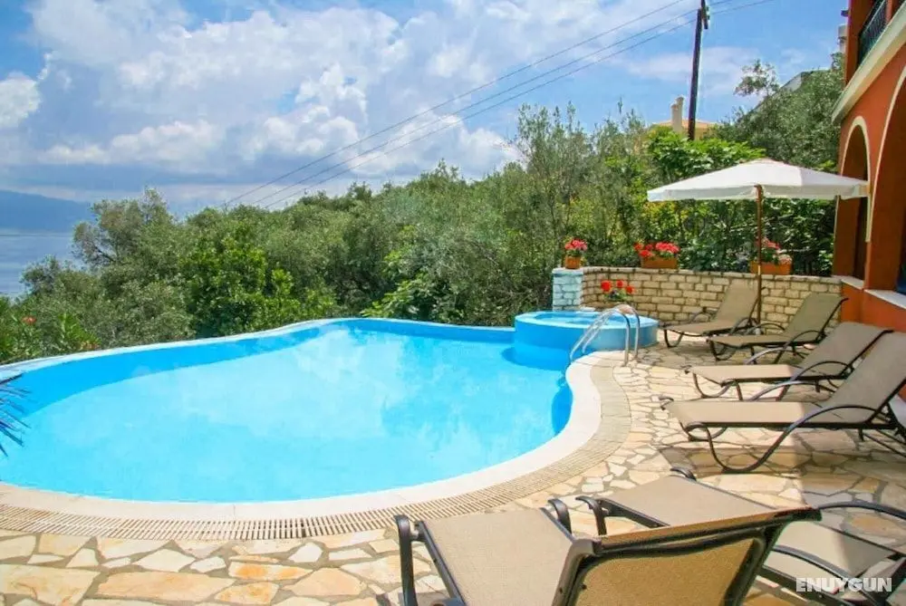 Bougainvillea Large Private Pool Walk to Beach Sea Views A C Wifi Car Not Required Eco-friend - 195 - Oda