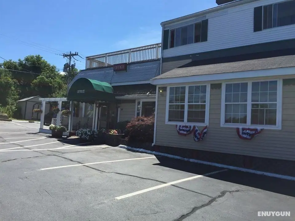Bourne Bridge Inn - Genel