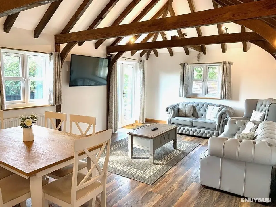 Boutique 3-bed Cottage in Hellingly - Öne Çıkan Resim